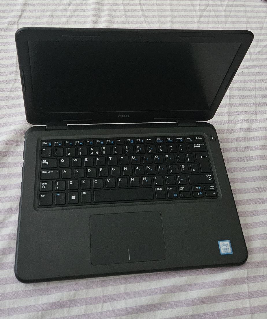 Dell Latitude 3310 Intel Core i5 16GB 256GB SSD HD 13.3Cali Windows 11