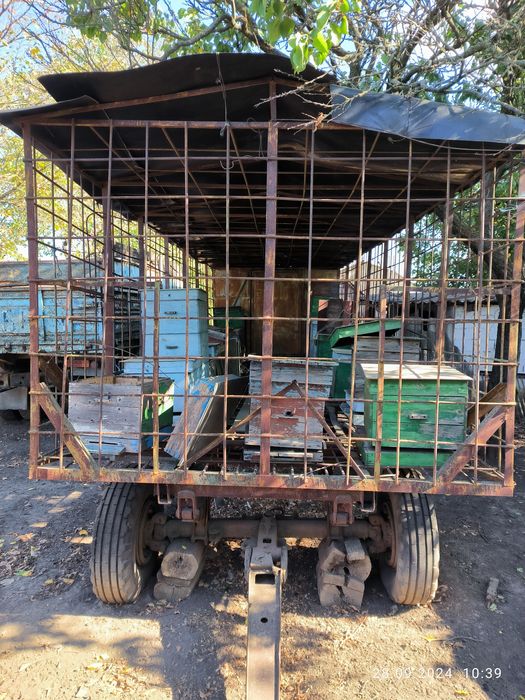 Павільйон для бджіл, причеп