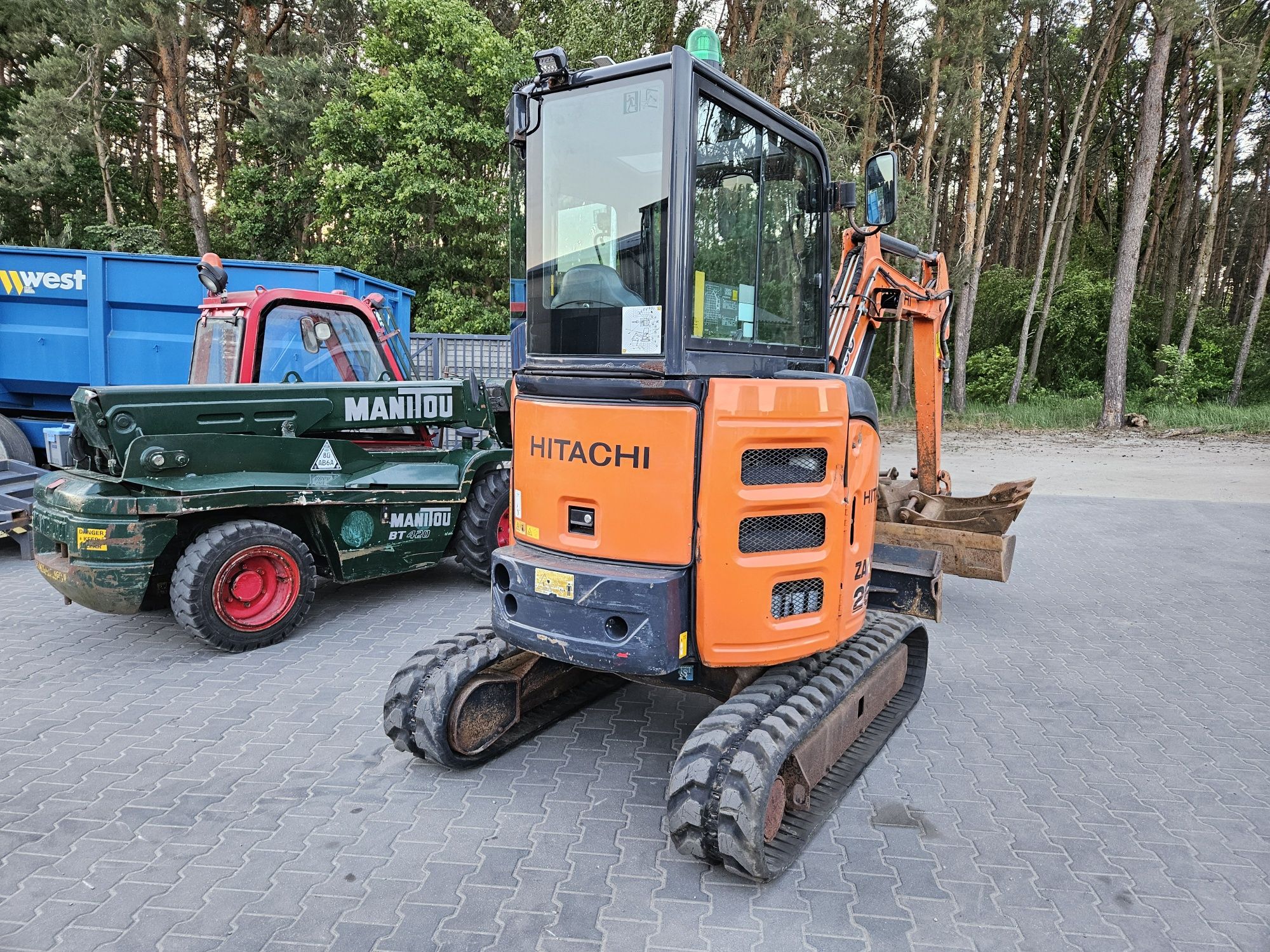 Mini koparka Hitachi Zaxis 26U Rok 2015 Oryginał Finansowanie