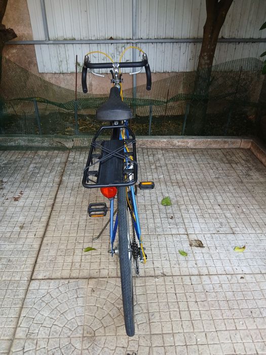 Bicicleta estrada com extra