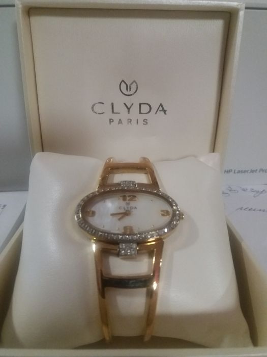 Годинник жіночий з браслетом CLYDA