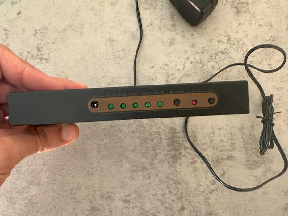 HDMI Switch 4K 60Hz (5 entradas, 1 saída, controlo remoto)