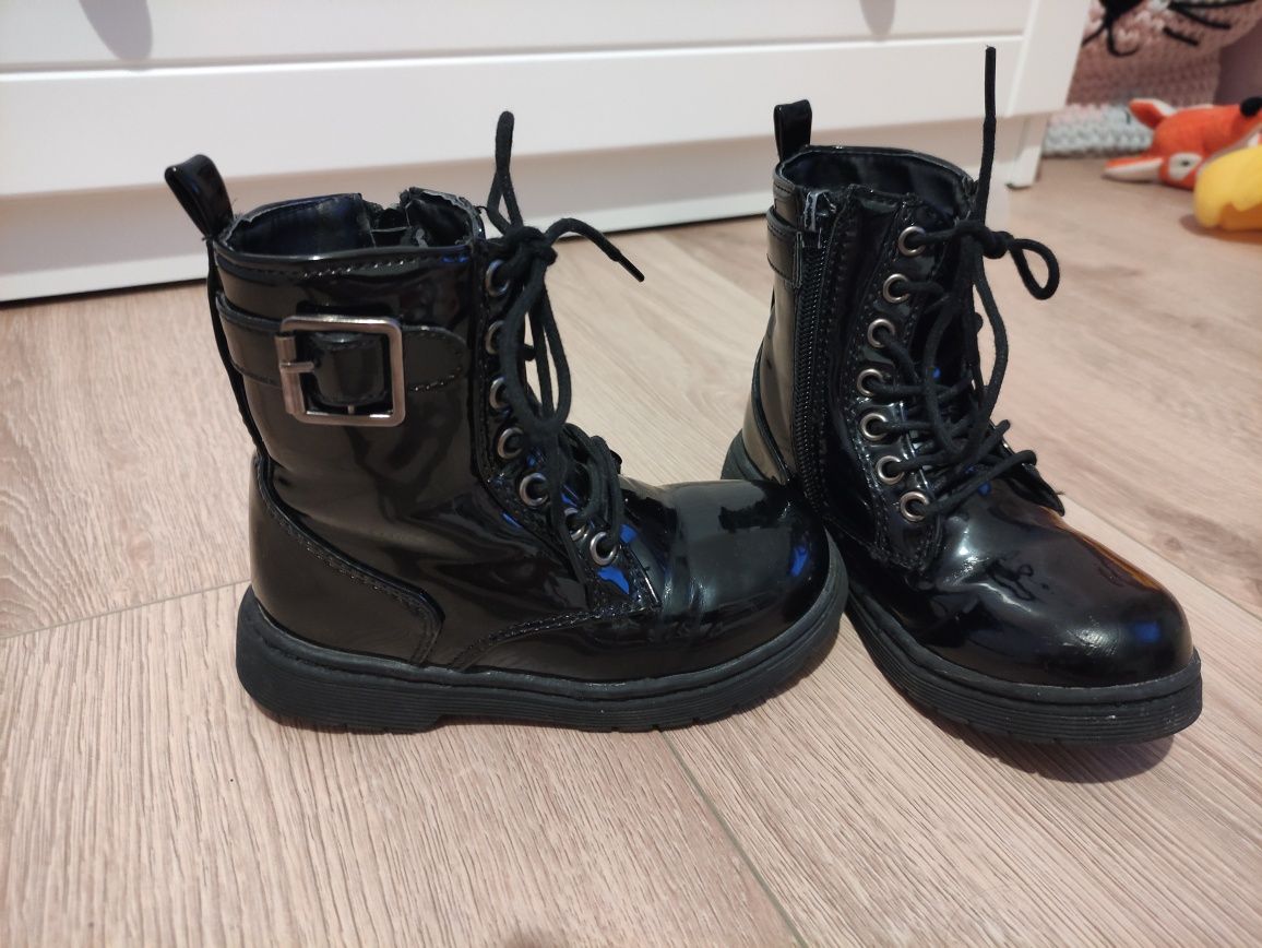 Botki lakierowane Cocodrillo 26