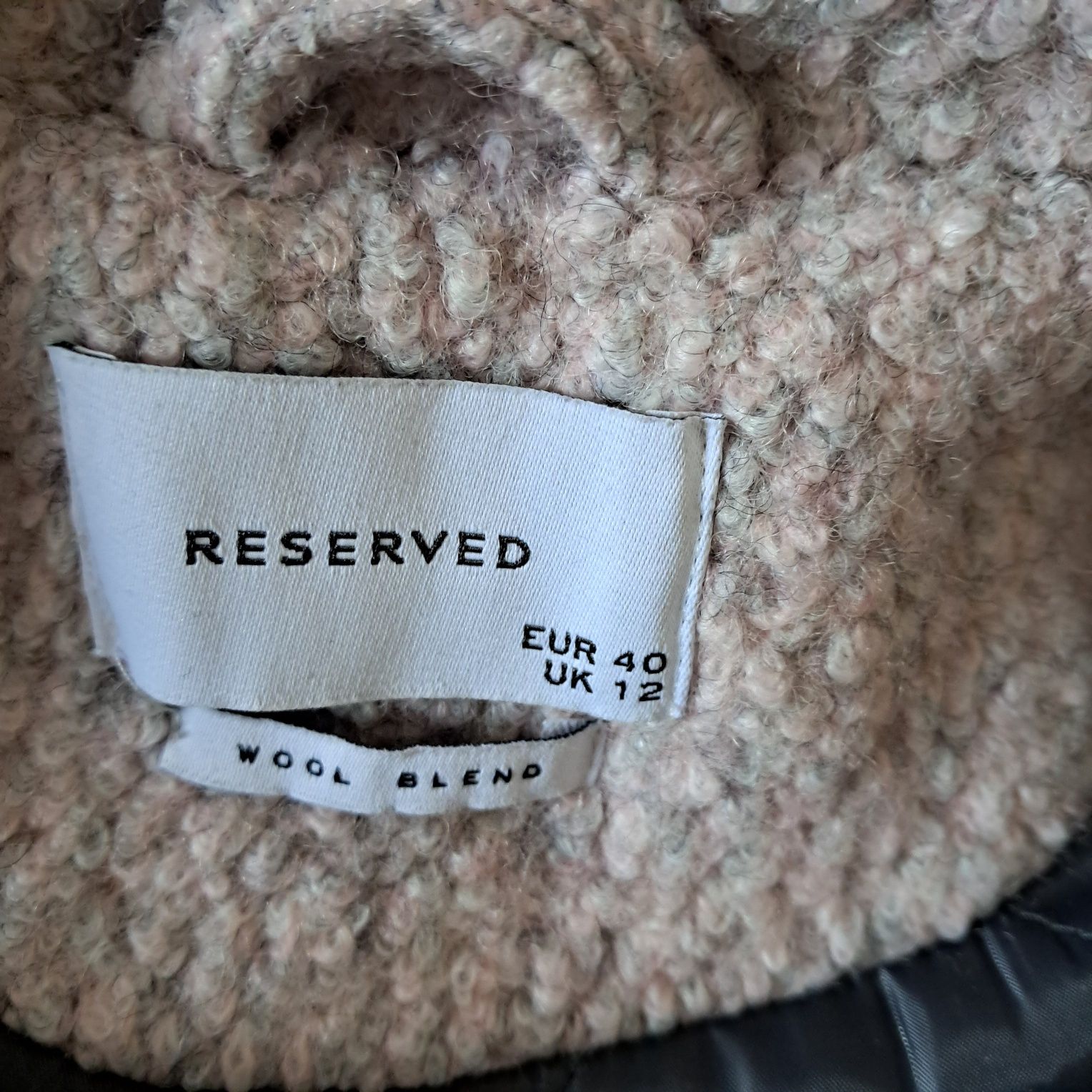 Пальто  нове   шерстяне 42євророзмір  RESERVED