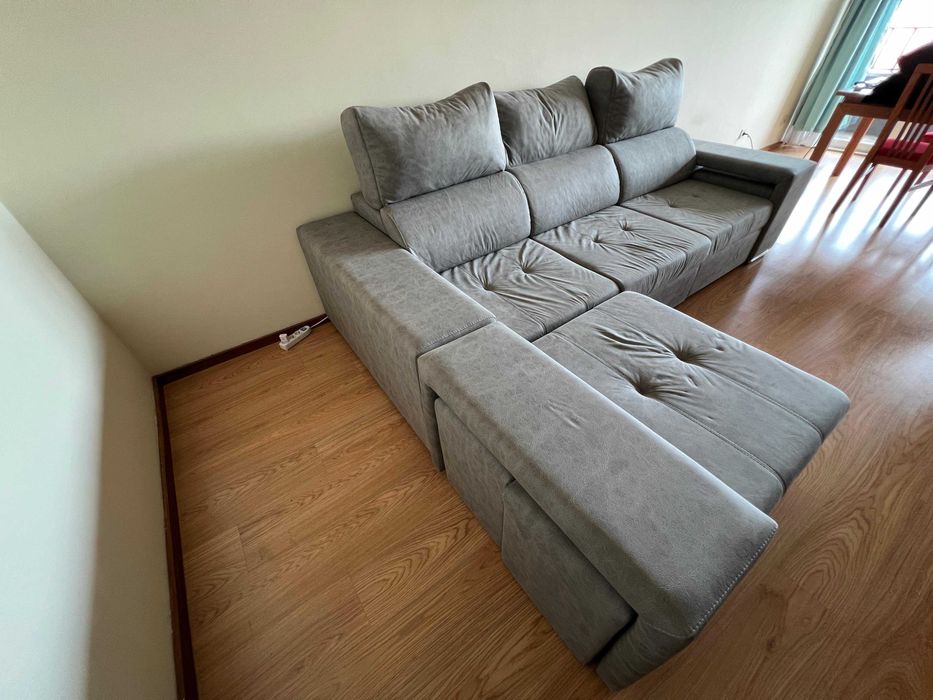 Sofá Chaise Long Reversível c/Cama Magia + 4 puffs NEGOCIÁVEL