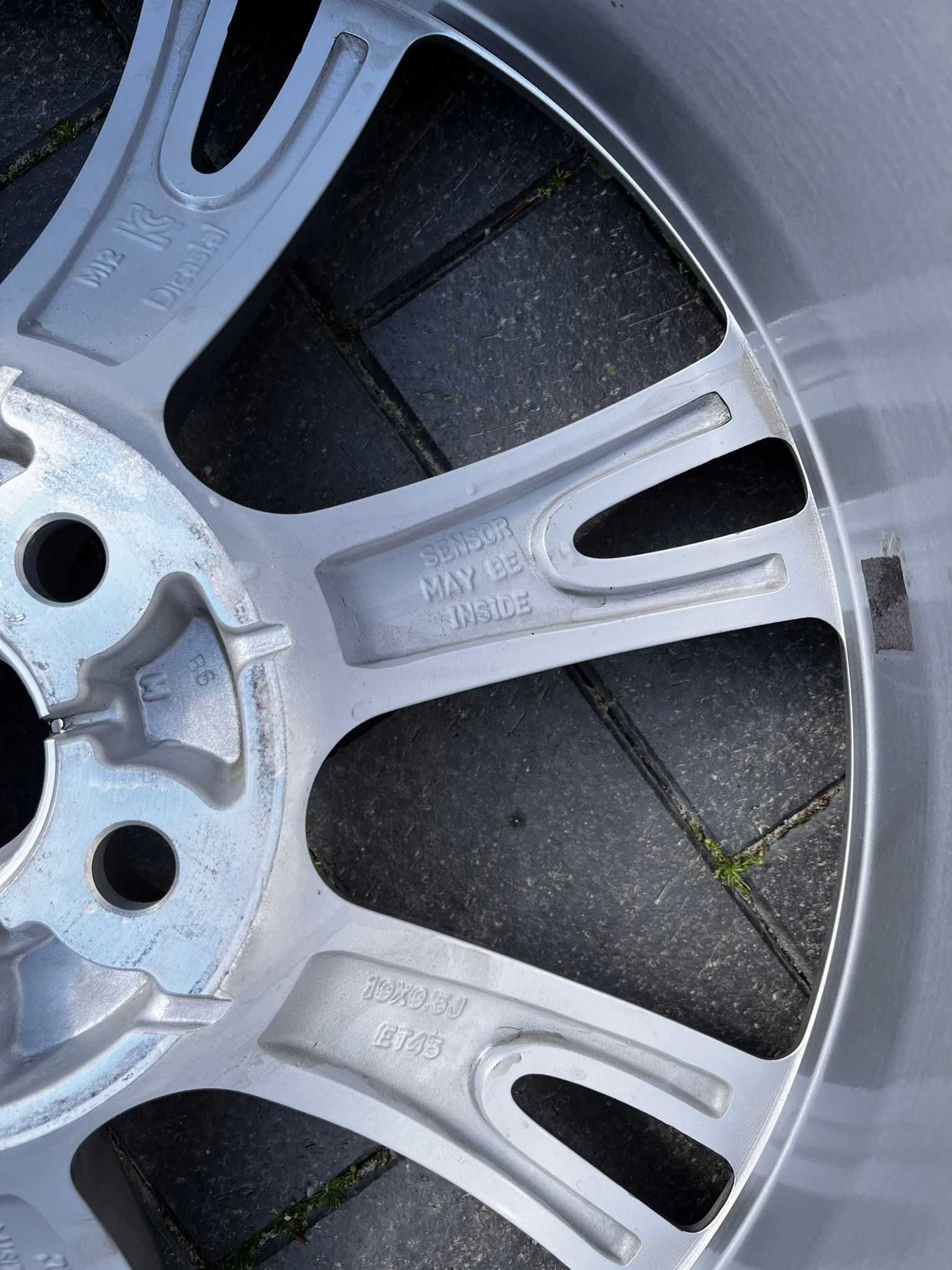 Felga Tesla Y 2024r
