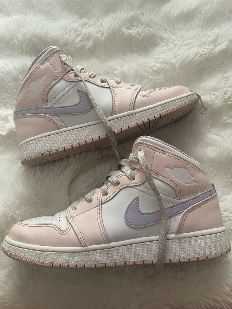 Air Jordan 1 Mid różowe buty, rozmiar 38.5
