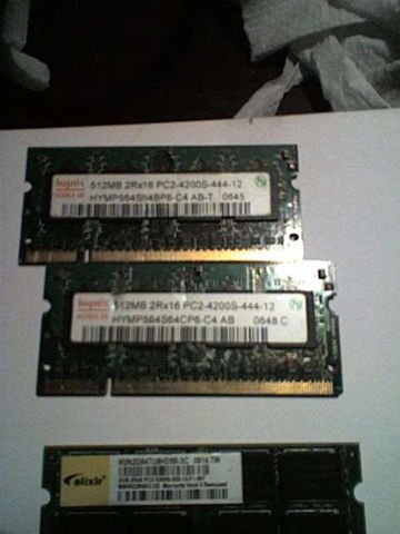 Vendo Memorias De Portátil DDR2 2x512Mb