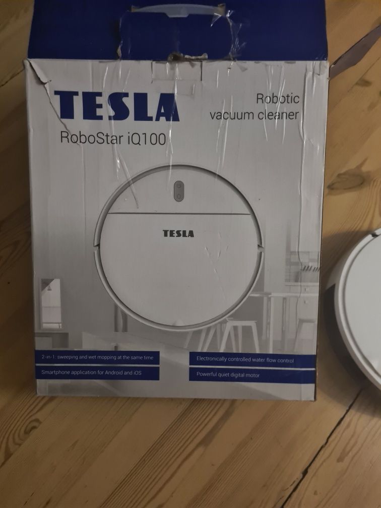 Tesla robostar IQ100 robot sprzątający sprawny pilot pudełko