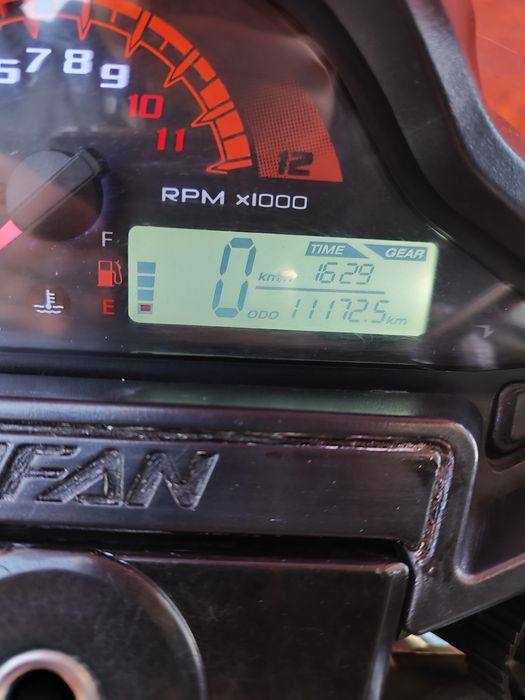 Продам Lifan kp200