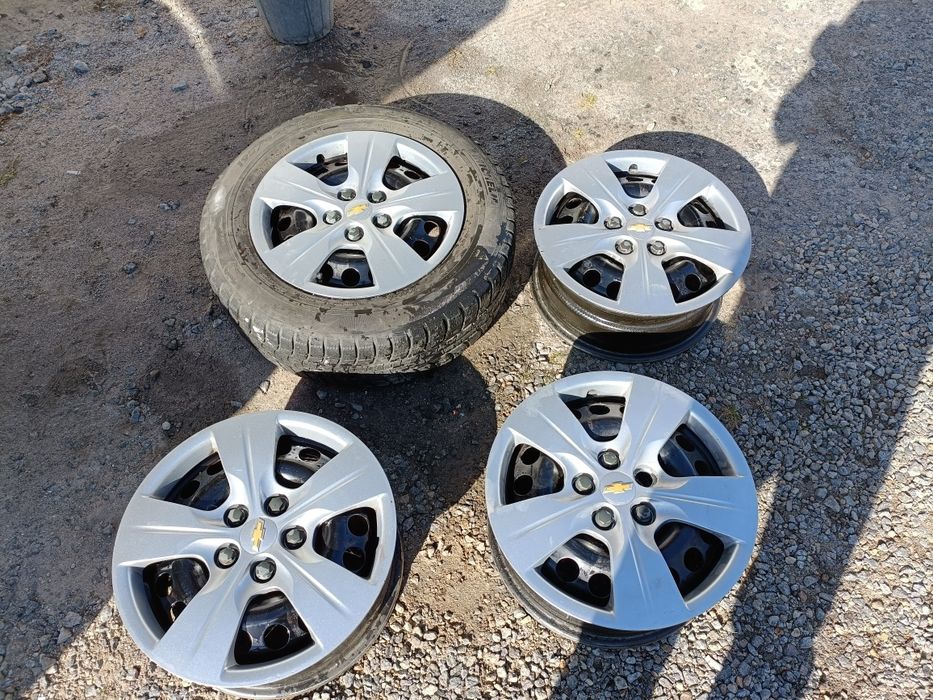 Оригінальні диски з колпаками chevrolet 5 на 105
