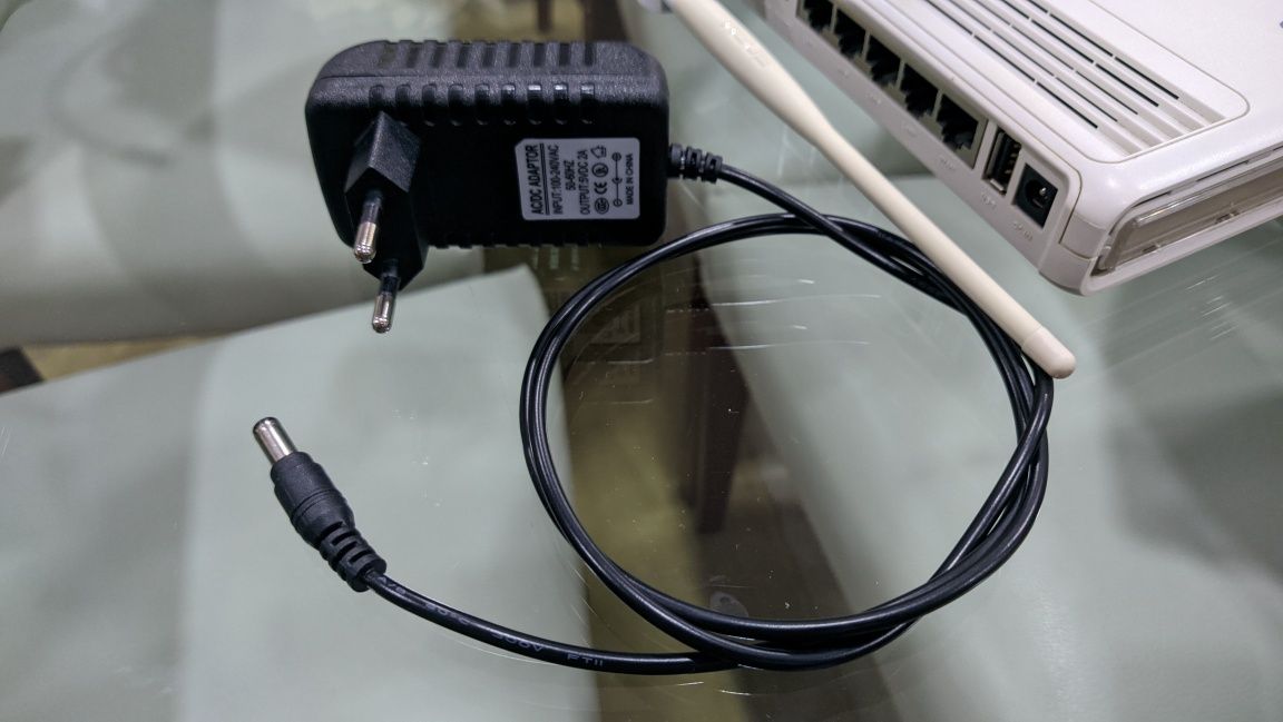 Router ASUS WL-520GU