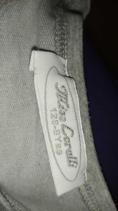 sukienka  roz 128   8 Y