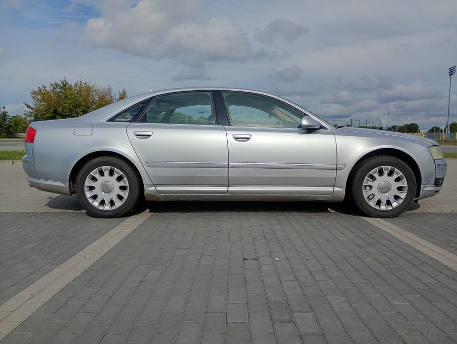 Audi A8 D3 3.7 lpg Quattro