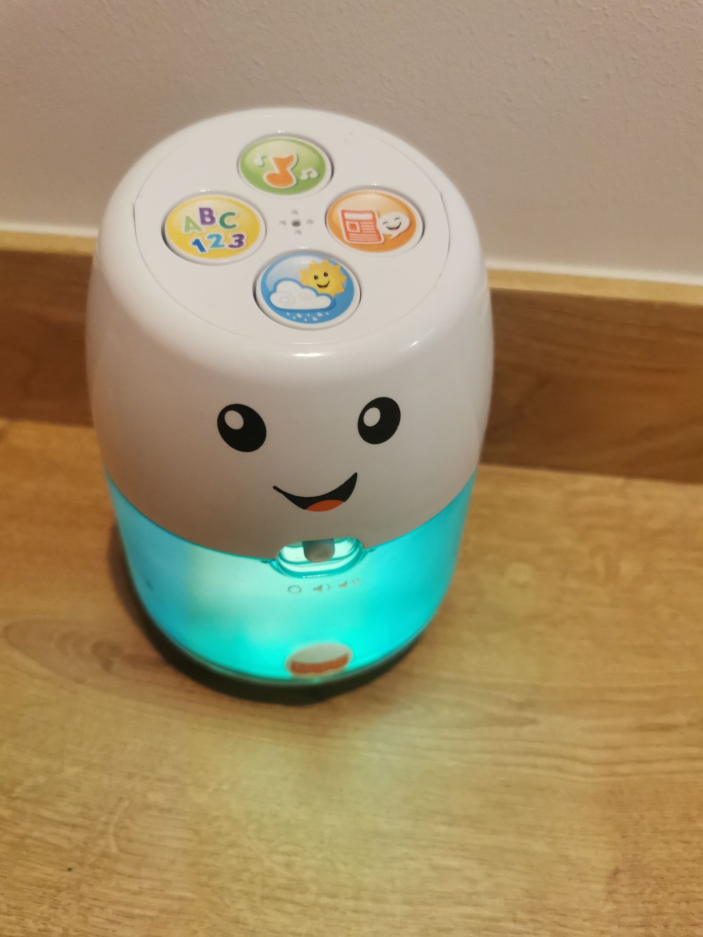 Inteligentny głośniczek malucha Fisher Price