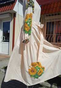 Сукня вишита бісером на домотканному полотні (ручна робота)