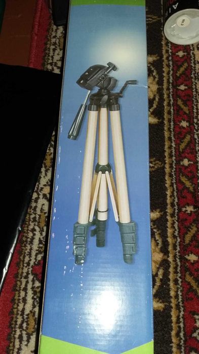 Штатив для зйомки камерою   або  фотоапаратом content tripod B1