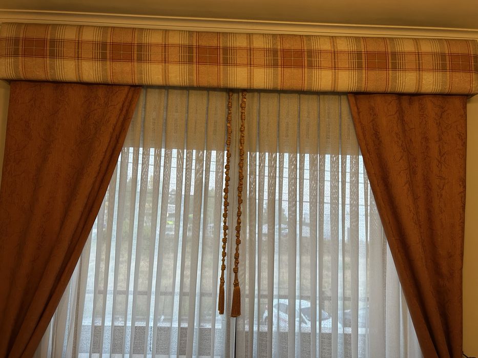 Sanefa madeira forrada + oferta