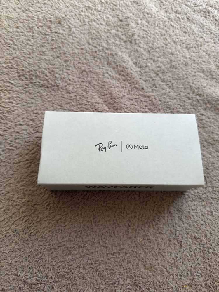 Ray-Ban Meta Wayfarer – Shiny Warm Stone – Transition Szkła