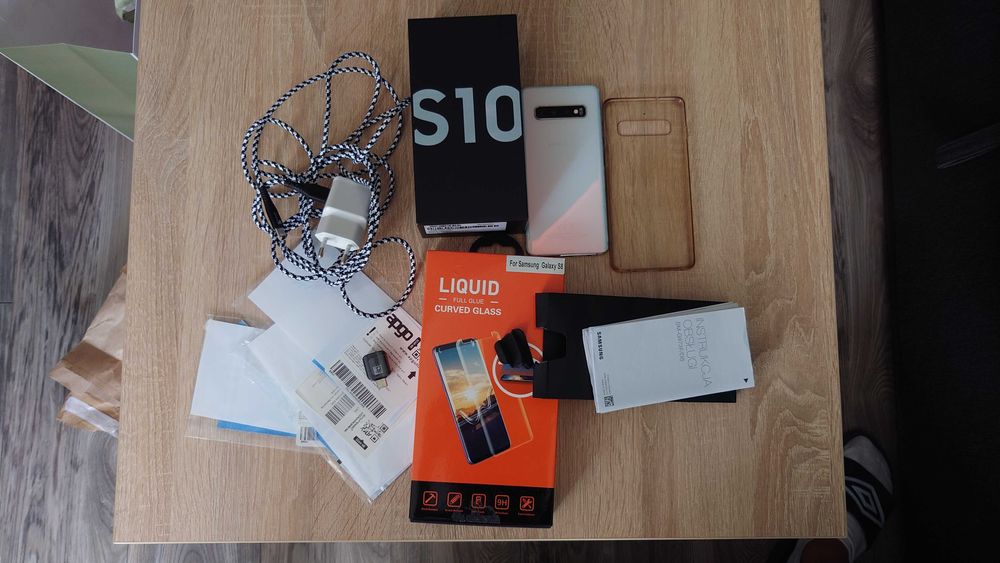 Samsung Galaxy S10 SM-G973 Biały akcesoria 128GB