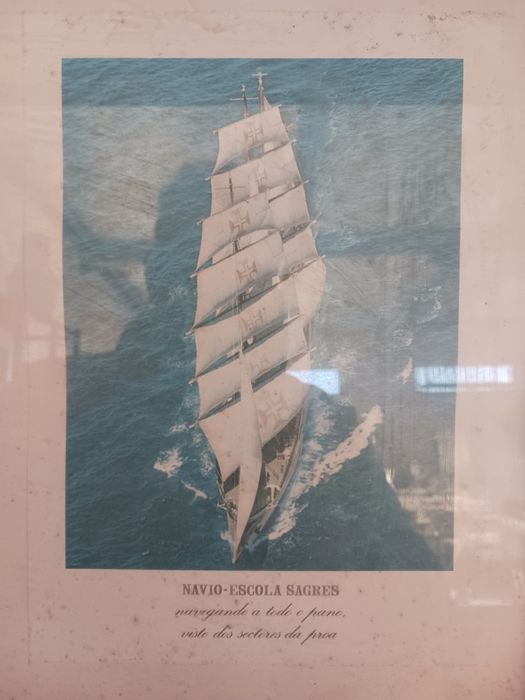 Quadro antigo com imagens do navio escola Sagres