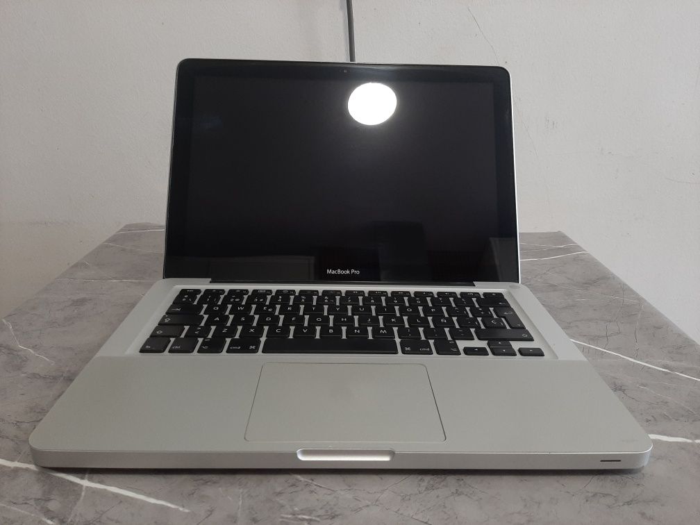 Apple Macbook Pro