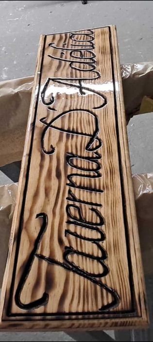 Trabalhos   personalizados em        madeira