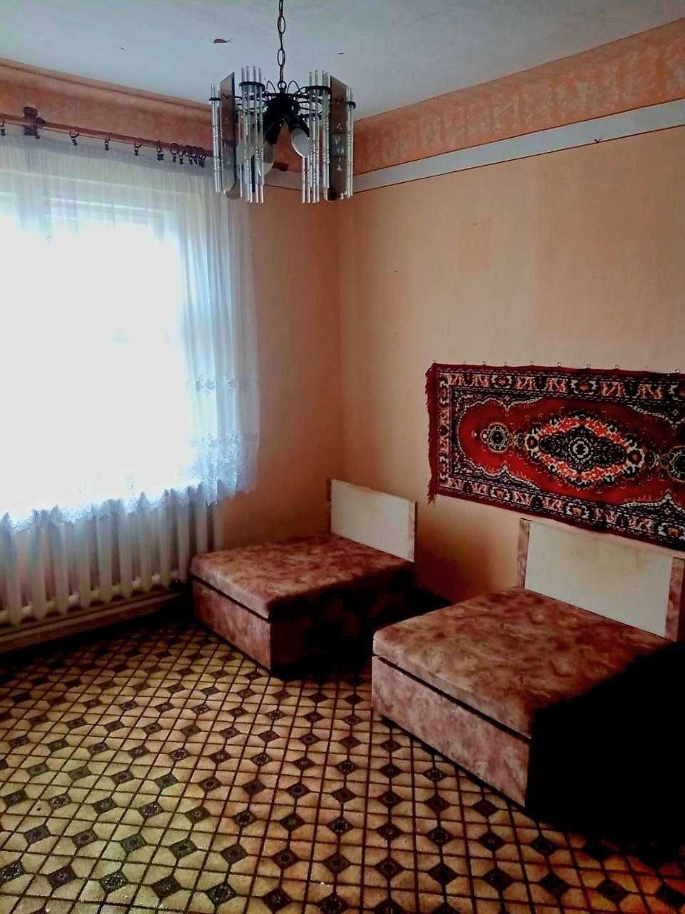 Продаж будинку в Яноші