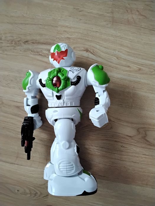 Interaktywny duży robot