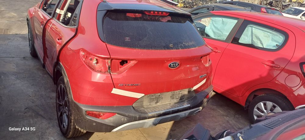 Zderzak przód błotnik  kia stonic  20r lift