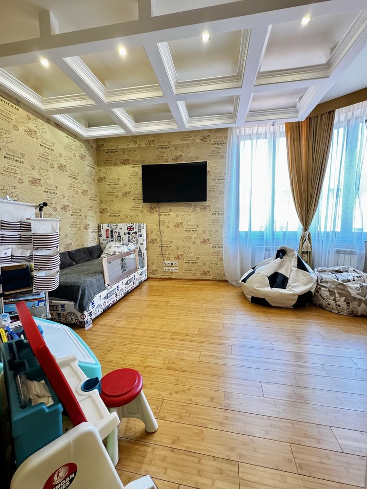 Розкішний пентхаус з власною терасою 80м2 Хрещатик Бессарабка Липки