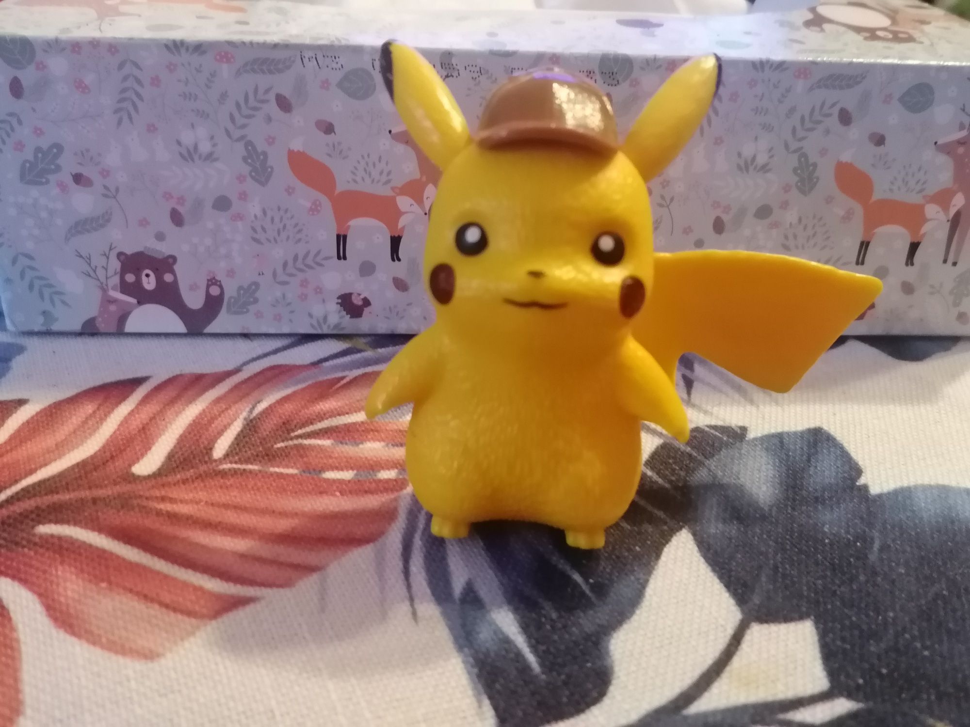 Pokemon /Pikachu świecącą figurka