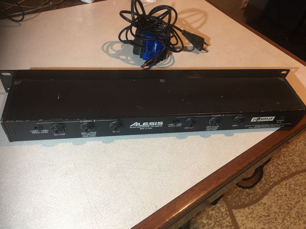 Компресор ALESIS 3630