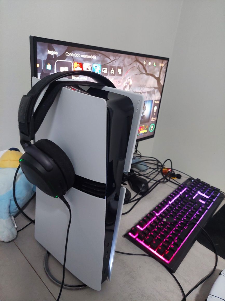 Troco ps5 pro com dois comandos