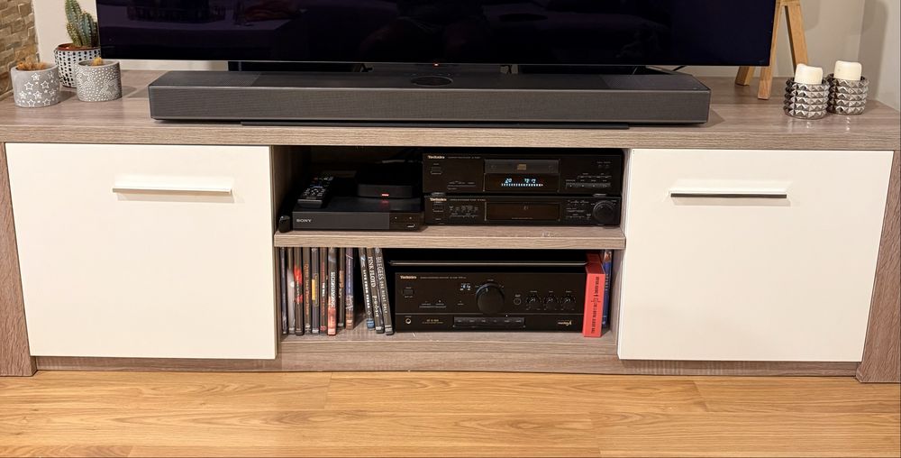 Conjunto de sala – Móvel TV + Mesa de centro (muito bom estado)