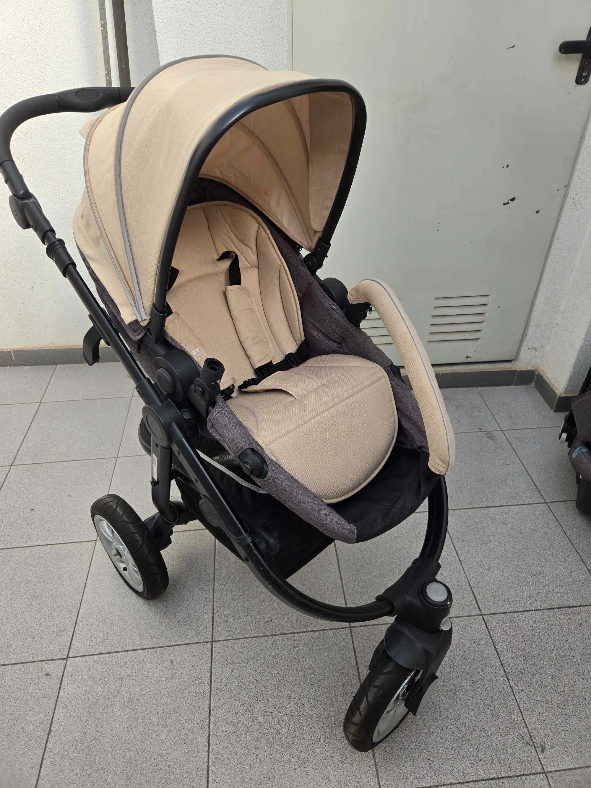 Carrinho de passeio trio.