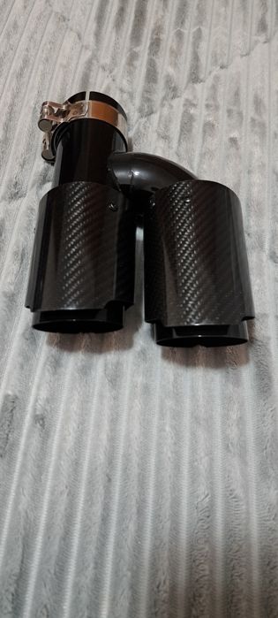 Ponteira duas saídas em carbono