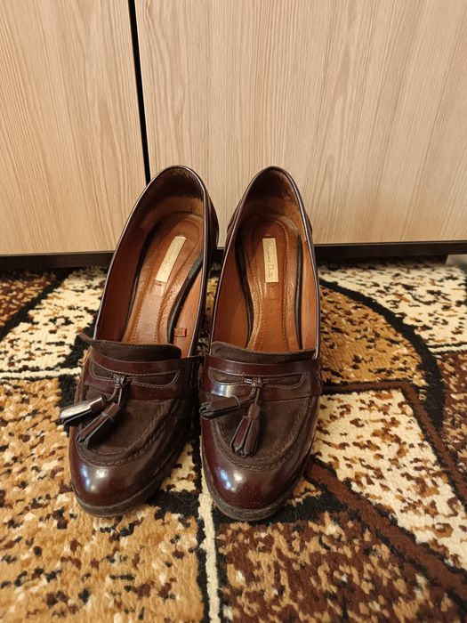 Лофери, туфлі на каблуку