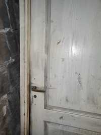 Drzwi z framuga białe