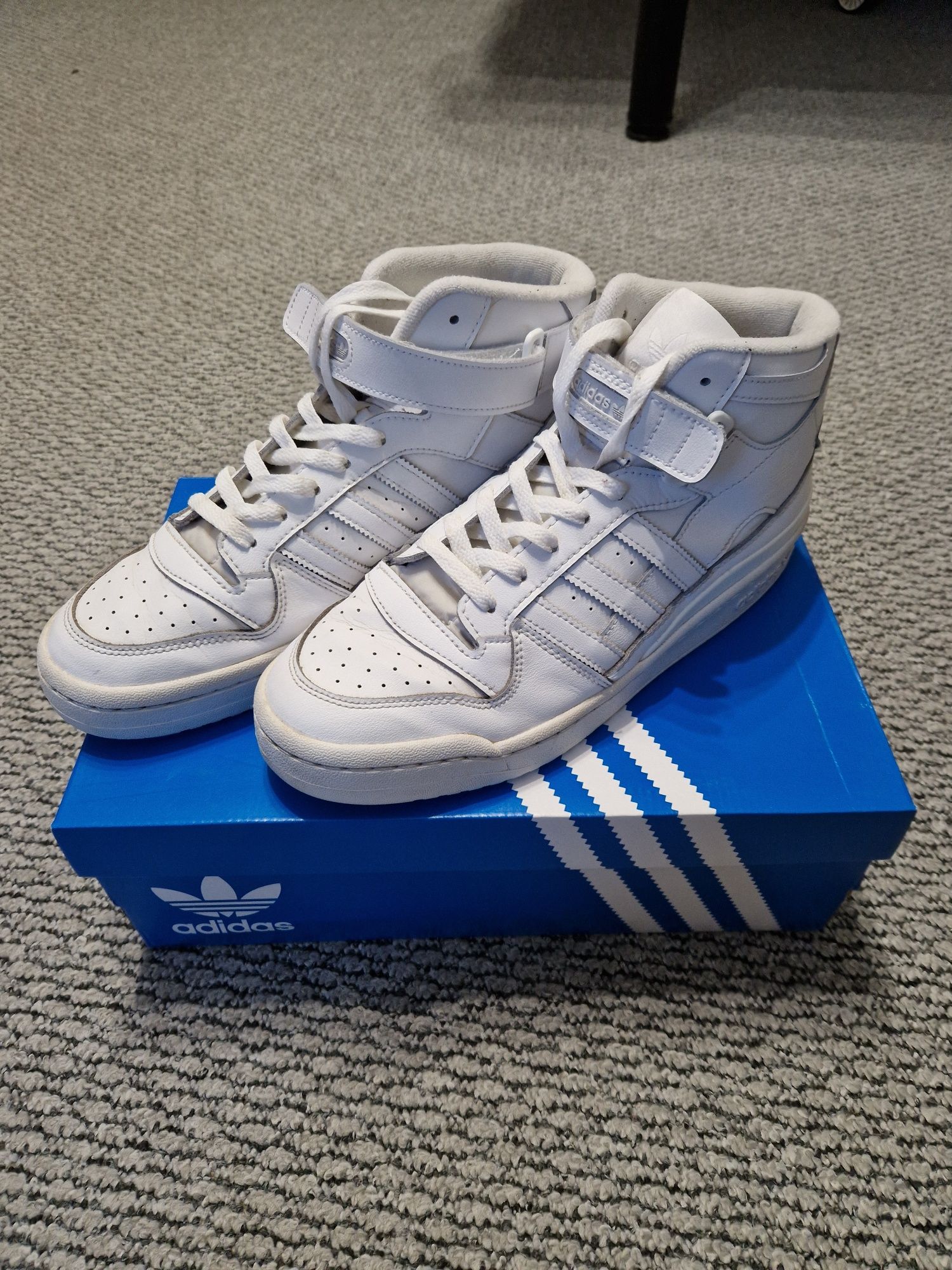 Buty Adidas Forum MID 44