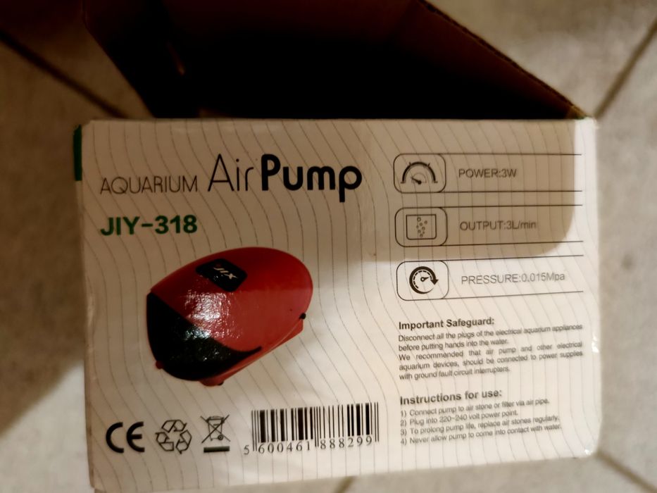 Bomba de ar para aquário está nova