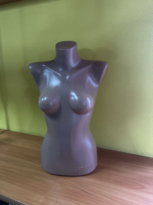 Манікен пластиковий жіночий (є ОПТ)