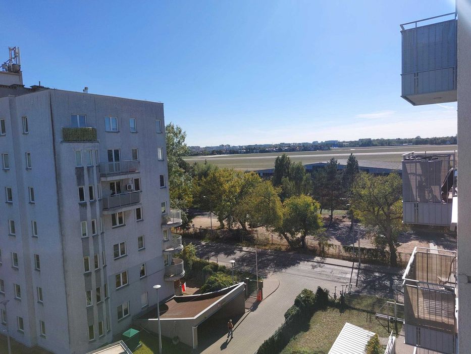 Mieszkanie 2 pokojowe blisko lasu 10 minut do metra, pełne wyposażenie