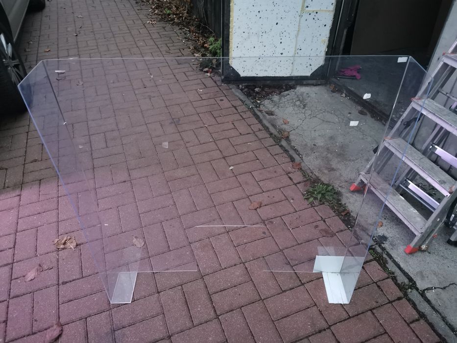 Pleksa ochronna na lade sklepowa