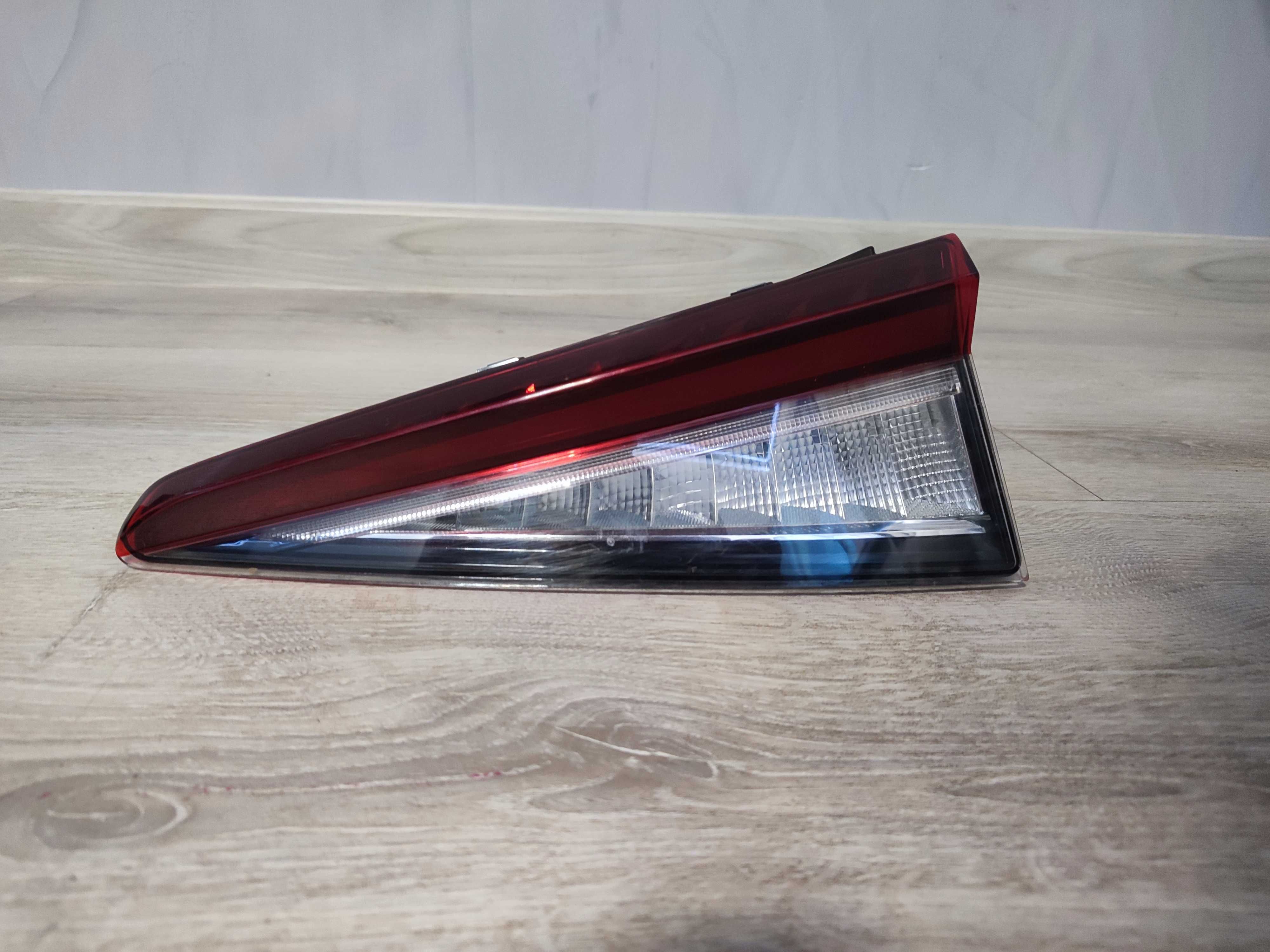 LAmpa Lewa tylna tył Skoda Enyaq