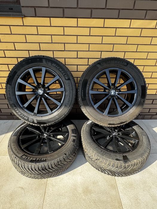 Комплект коліс Michelin CrossClimate 2 235/55 R17, LT 5x112 7J ET48
