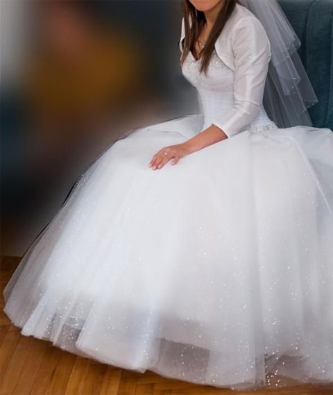 suknia ślubna w b. dobrym stanie rozmiar 34-36