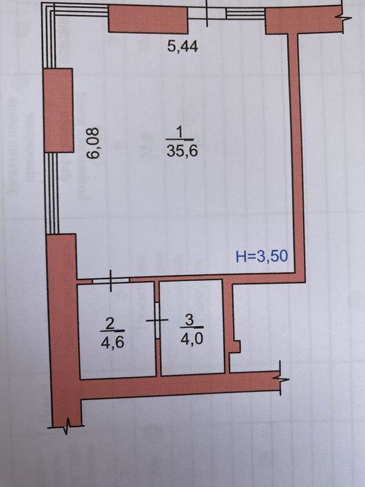 Оренда нежитлового приміщення в новобудові в центрі міста