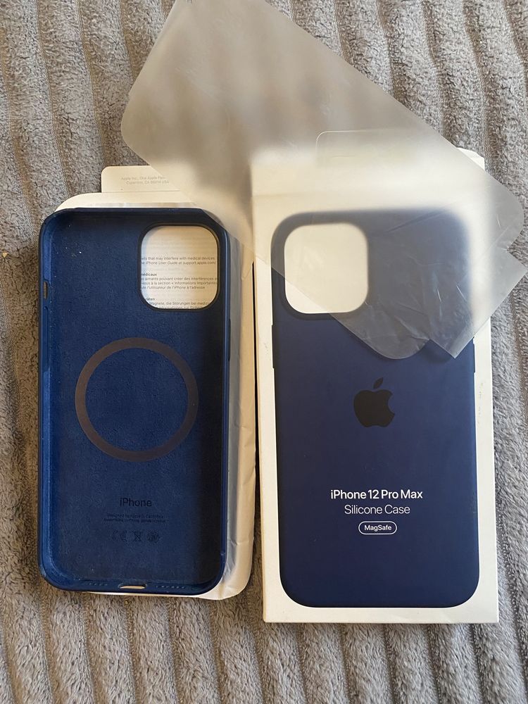 НОВИЙ чохол Apple Silicone Case з підтримкою MagSafe.