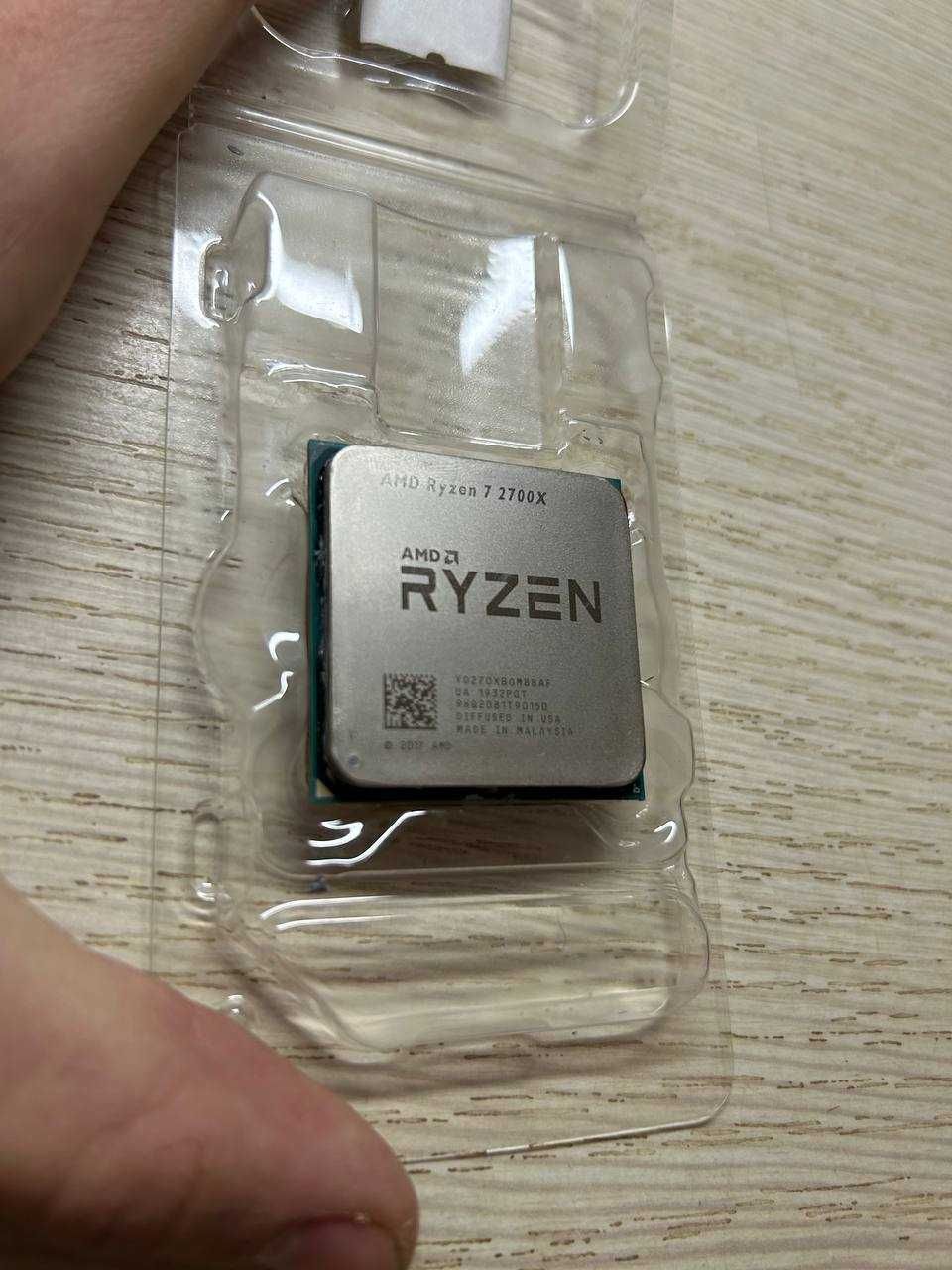 AMD Ryzen 7 2700X